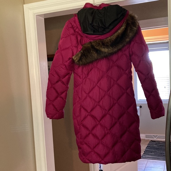 The North Face women’s sz M long down jacket zip/snap detachable hood magenta - Picture 2 of 4